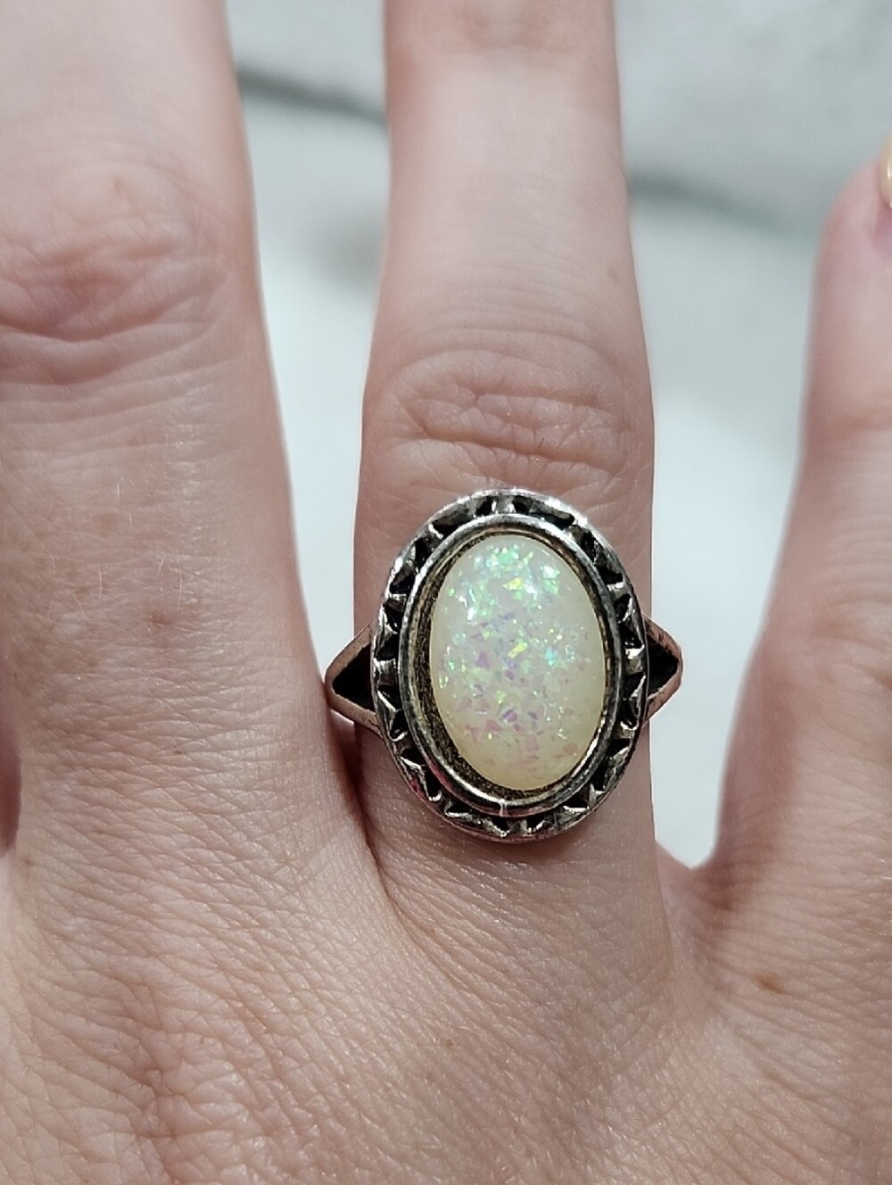 VINTAGE-INSPIRED OPAL-STYLE OVAL COCKTAIL RING